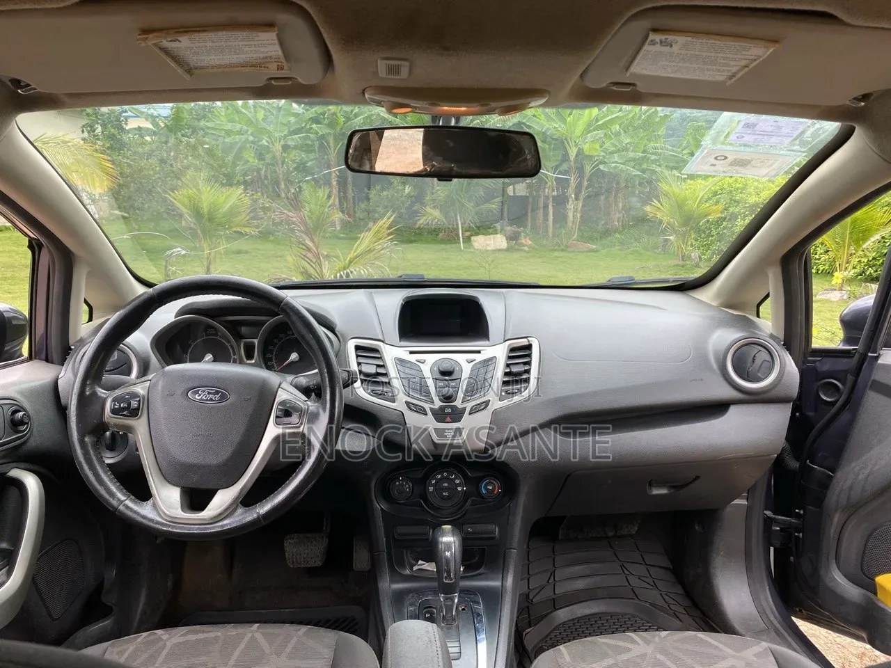 Ford Fiesta SE Sedan 2012 Gray