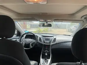 Hyundai Elantra 2015 Silver