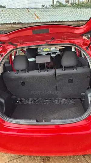 Toyota Vitz 1.3 AWD 5dr 2013 Red