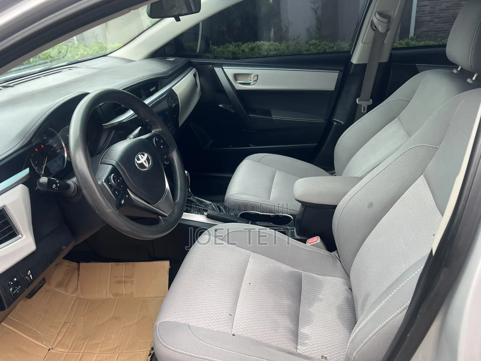 Toyota Corolla LE Eco 4dr Sedan (1.8L 4cyl CVT) 2015 Gray