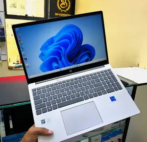 New Laptop HP 15 8GB Intel Core i7 SSD 512GB