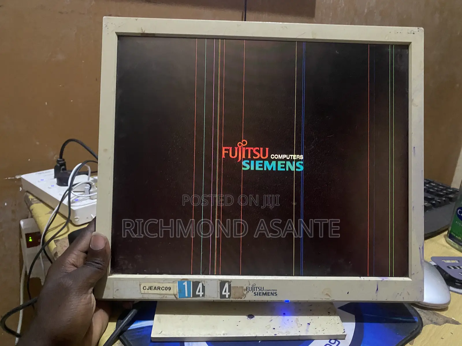 Fujitsu Seimens Monitor