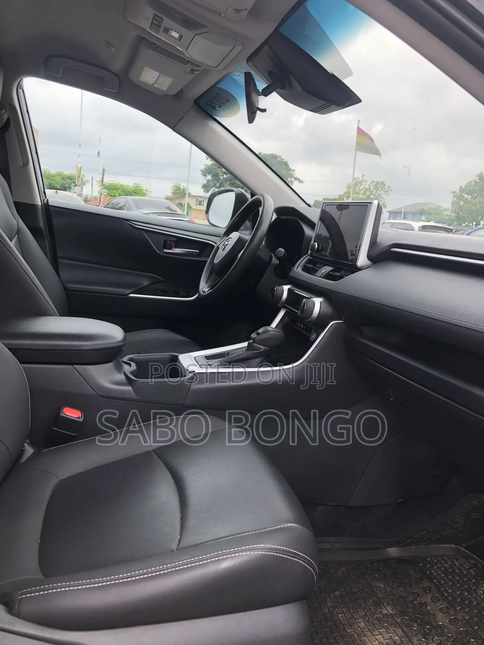 Toyota RAV4 XLE AWD 2024 Black