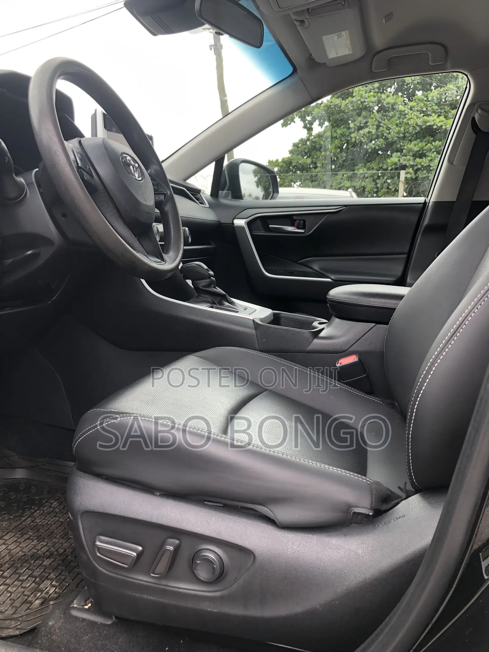 Toyota RAV4 XLE AWD 2024 Black