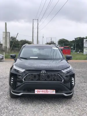 Toyota RAV4 XLE AWD 2024 Black