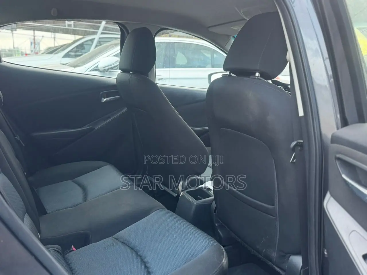 Toyota Yaris iA 1.5 FWD 2017 Black