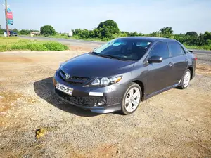 Toyota Corolla S 4dr Sedan (1.8L 4cyl 4A) 2013 Gray