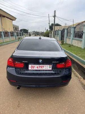 BMW 3 Series 320i RWD 2015 Blue