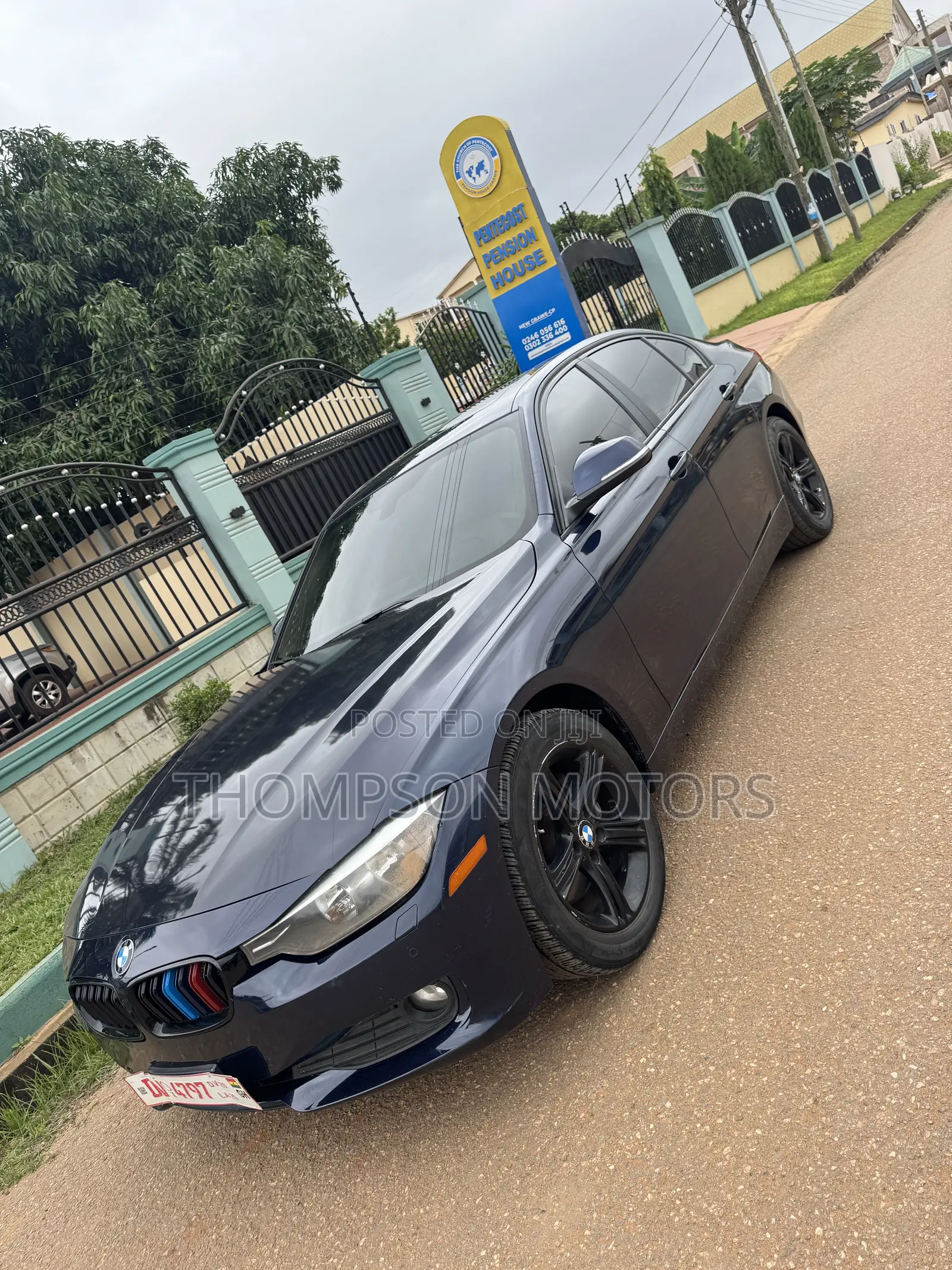 BMW 3 Series 320i RWD 2015 Blue