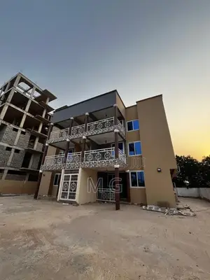 2bdrm Apartment in Hfc, Tema Metropolitan for rent