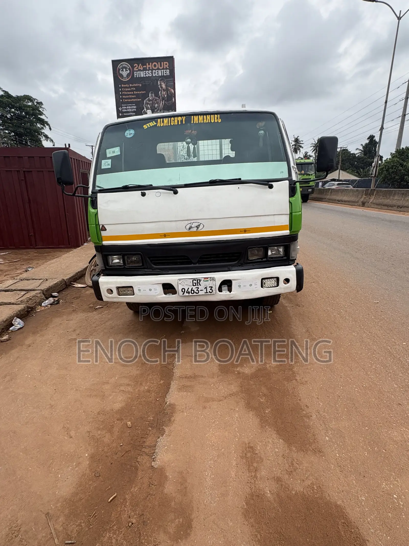 Hyundai Truck 2000 White