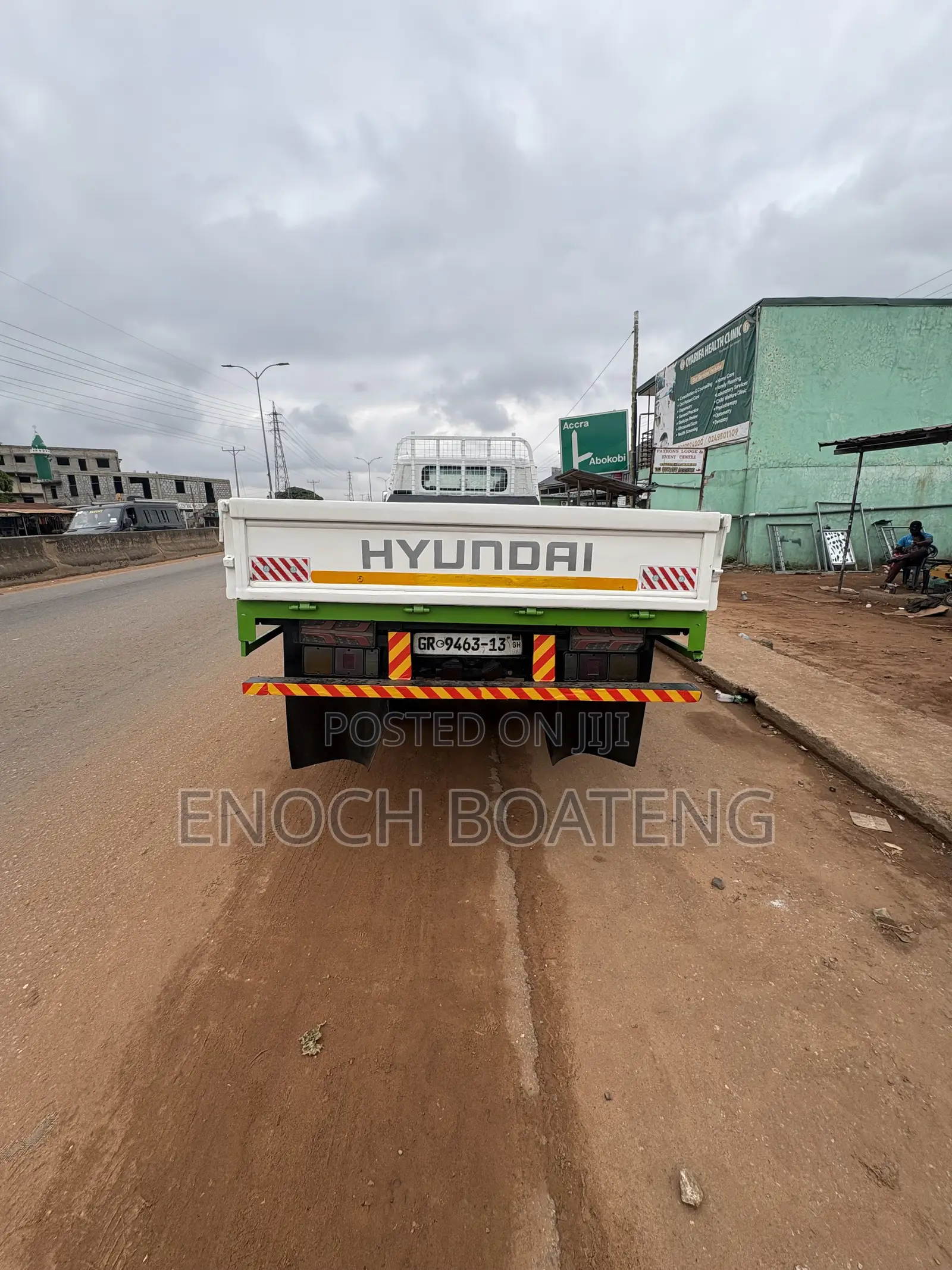 Hyundai Truck 2000 White