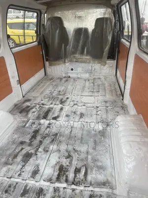 Nissan Caravan (Urvan) 2008 White