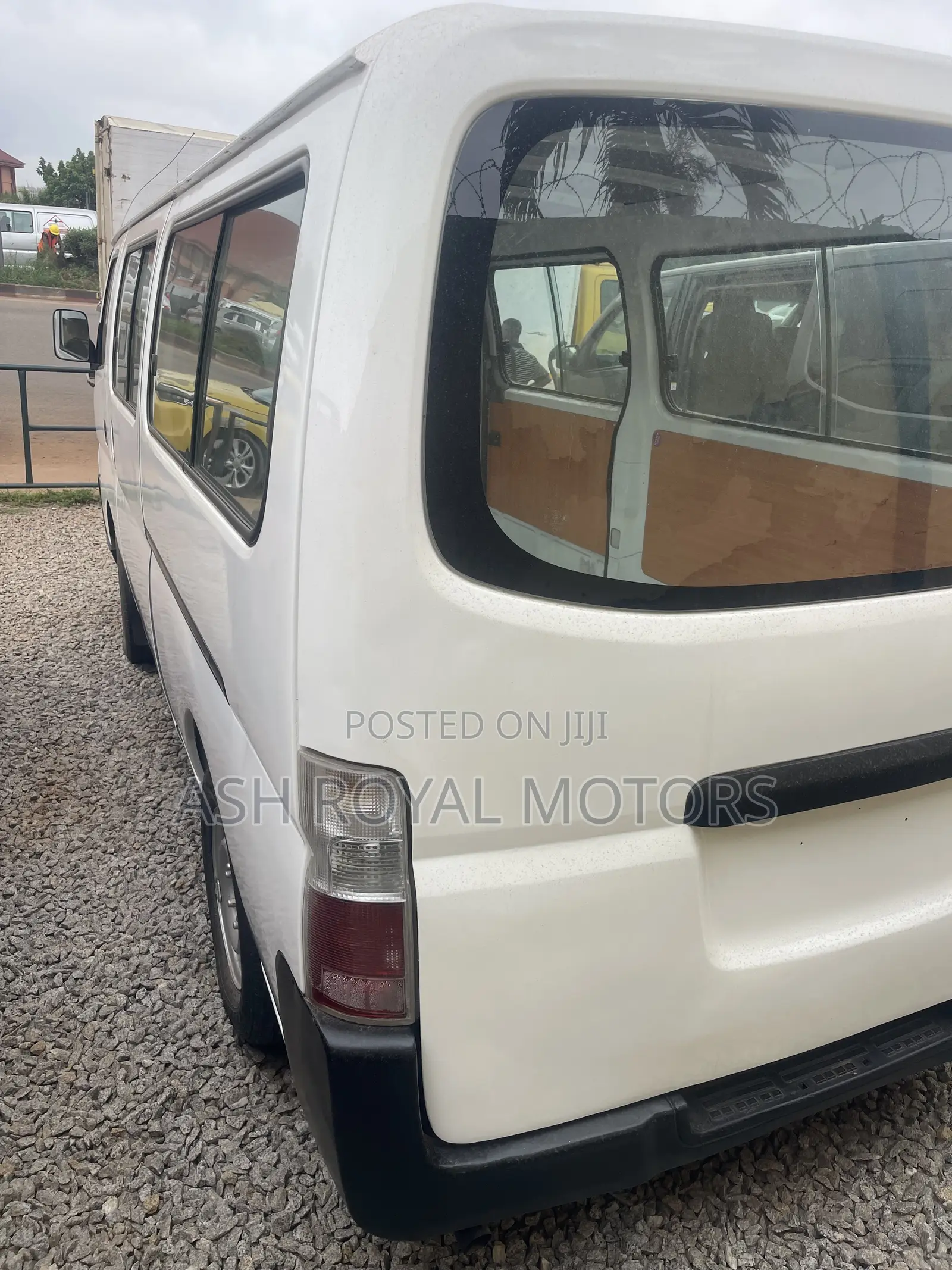 Nissan Caravan (Urvan) 2008 White