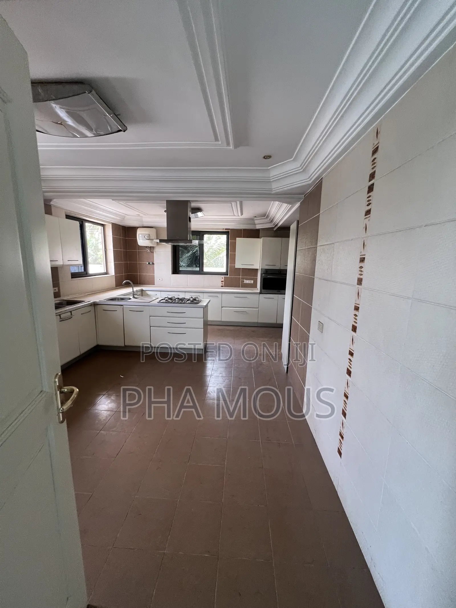 4bdrm House in Airport Residential Area for sale