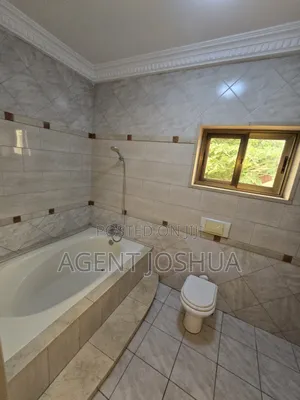 6bdrm House in Regimanuel Estate, Airport Residential Area for rent