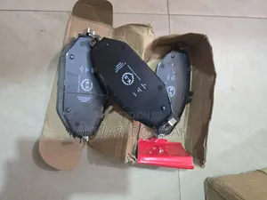 Benz, C 300 2016 / 18 Front Brake Pad Set