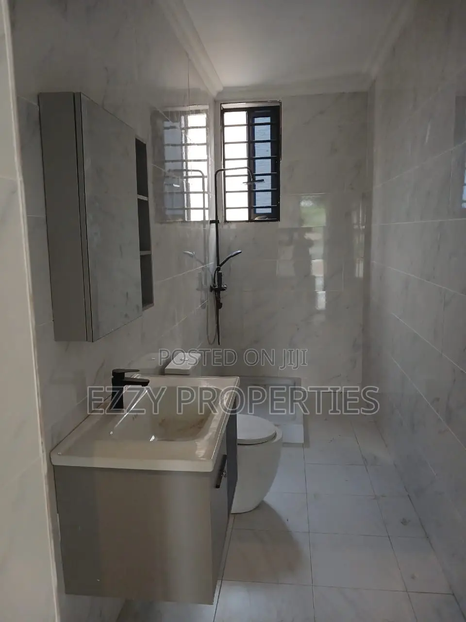 3bdrm House in East Legon for rent