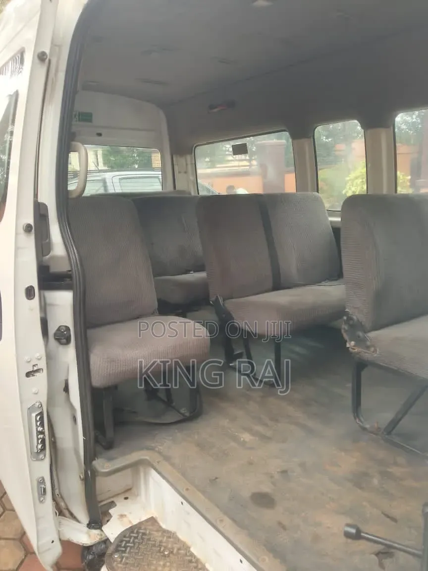Nissan NV200 2016 White