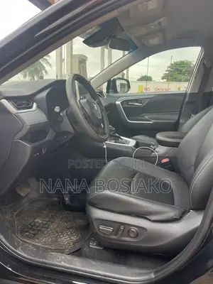Toyota RAV4 XLE AWD 2024 Black