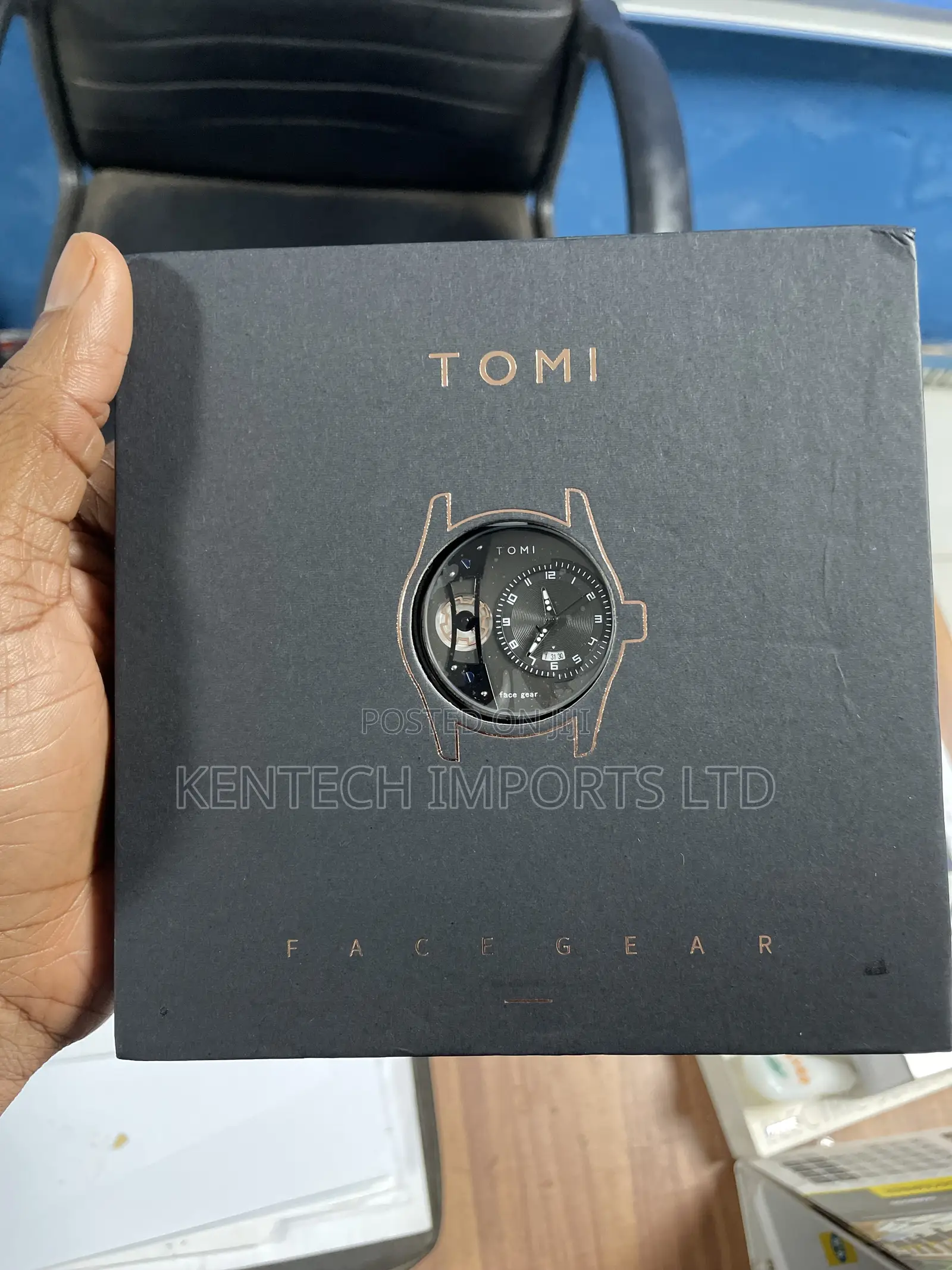 Tomi Set Gift Box Luxury and Fashionable Men's Quartz Watch