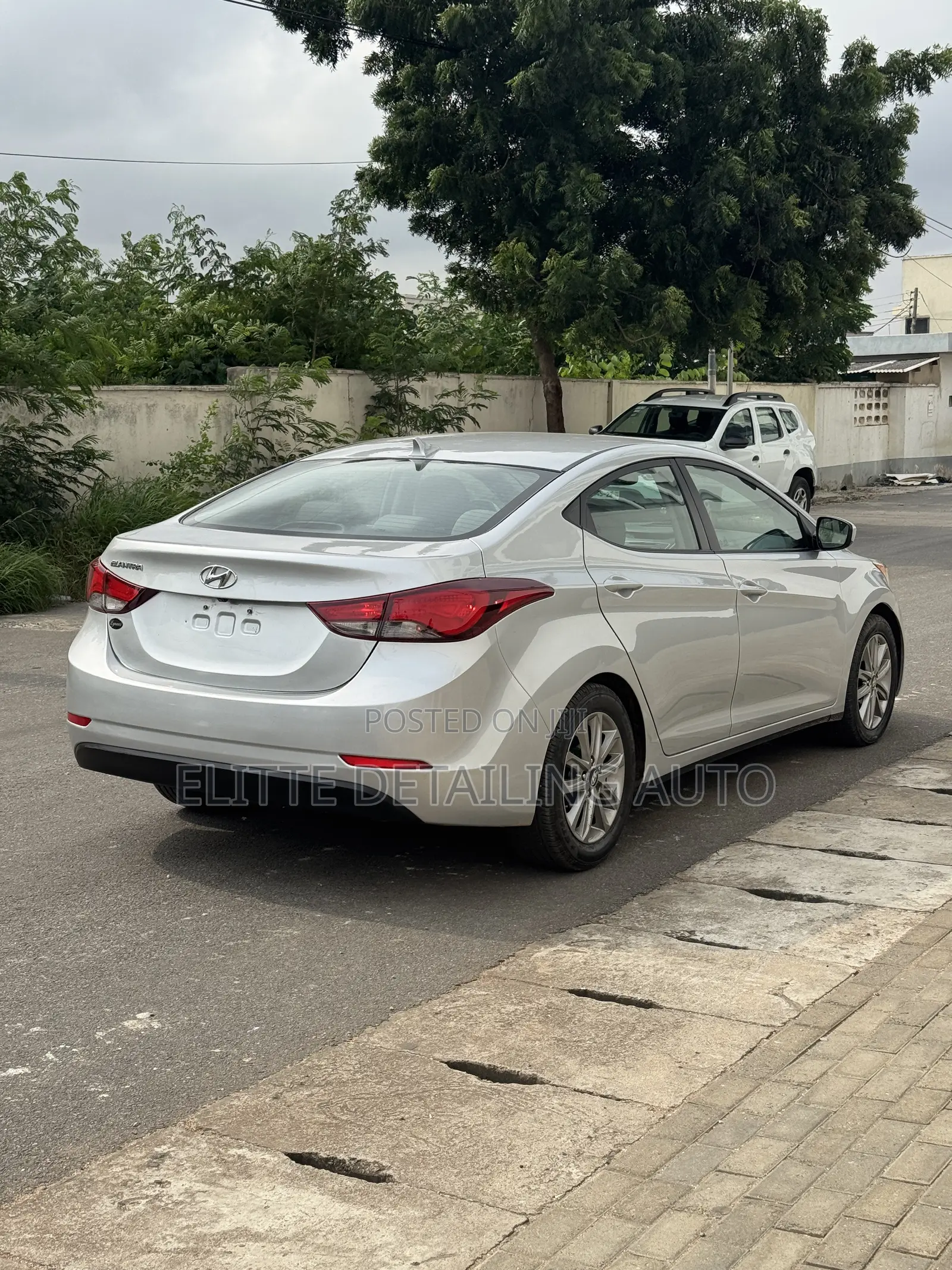 Hyundai Elantra SE 4dr Sedan (1.8L 4cyl 6A) 2015 Silver
