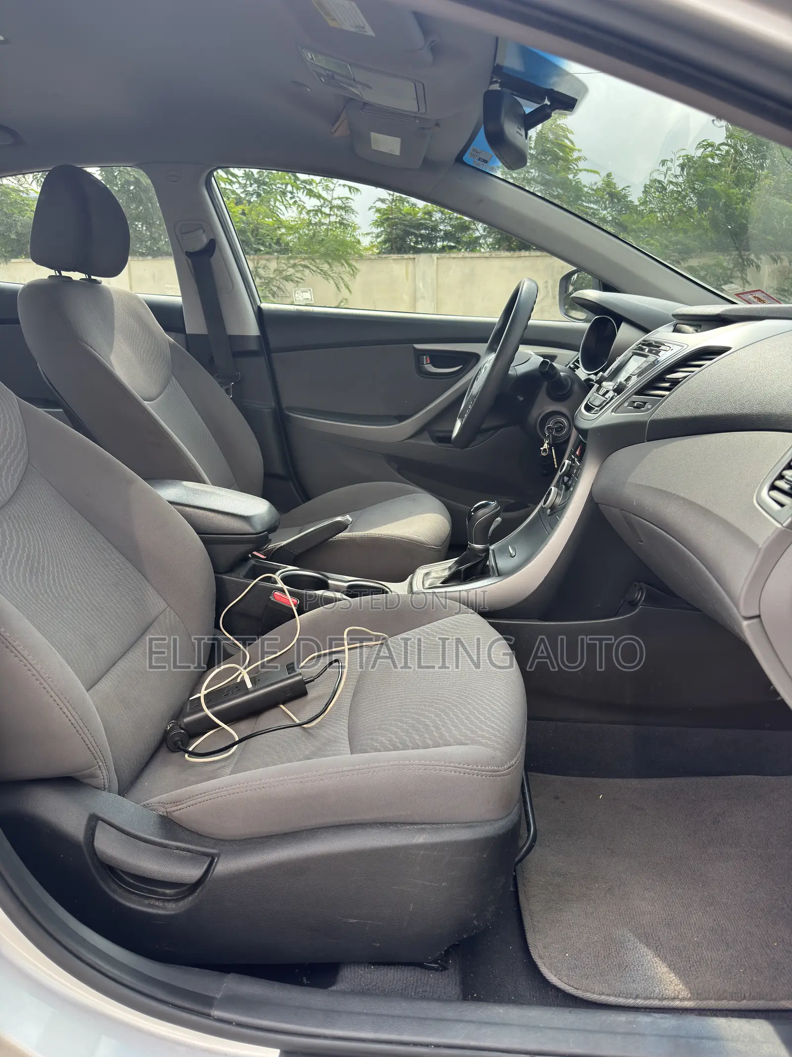 Hyundai Elantra SE 4dr Sedan (1.8L 4cyl 6A) 2015 Silver