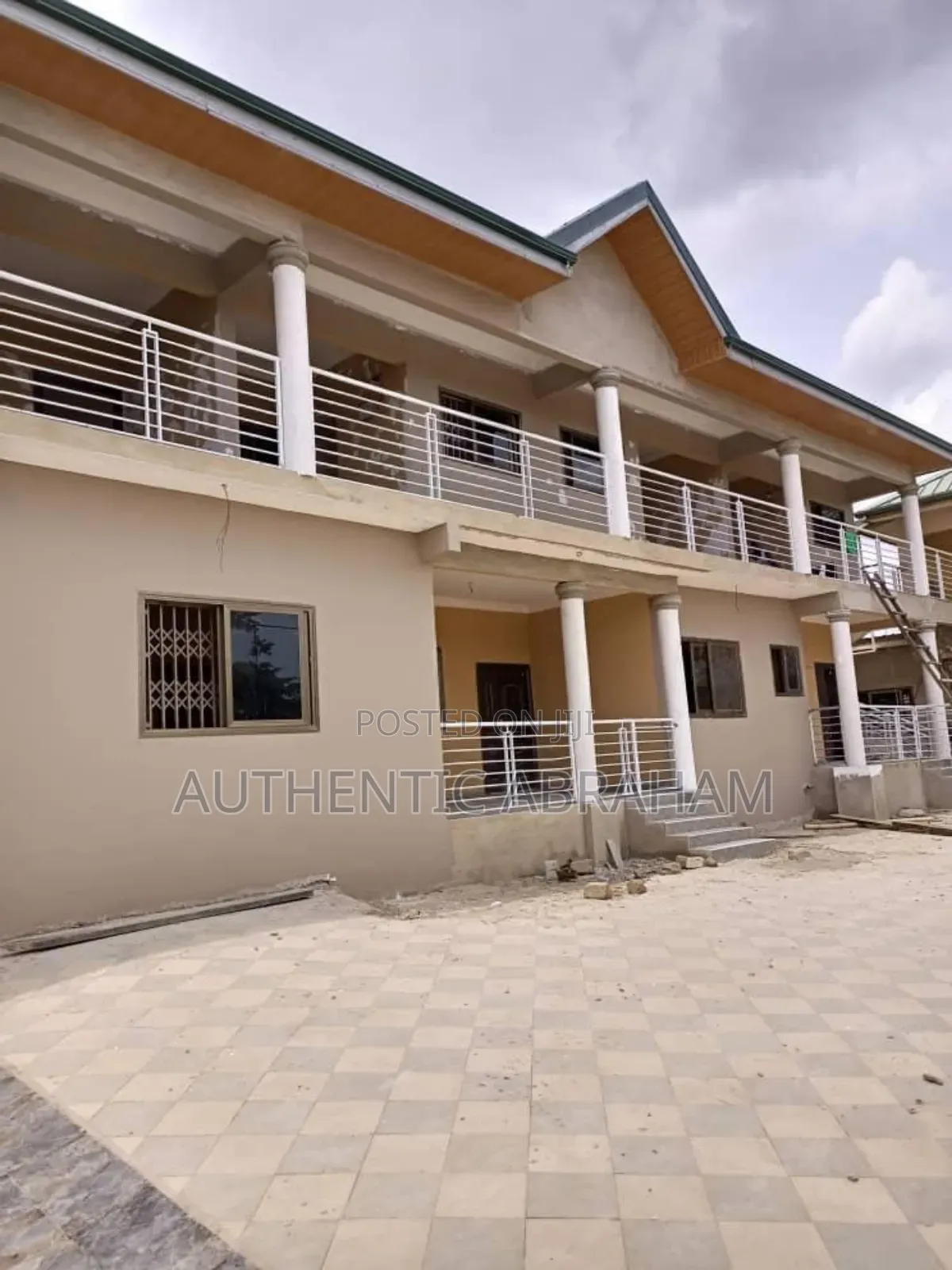 Furnished 10bdrm Apartment in SSNIT Flats for sale