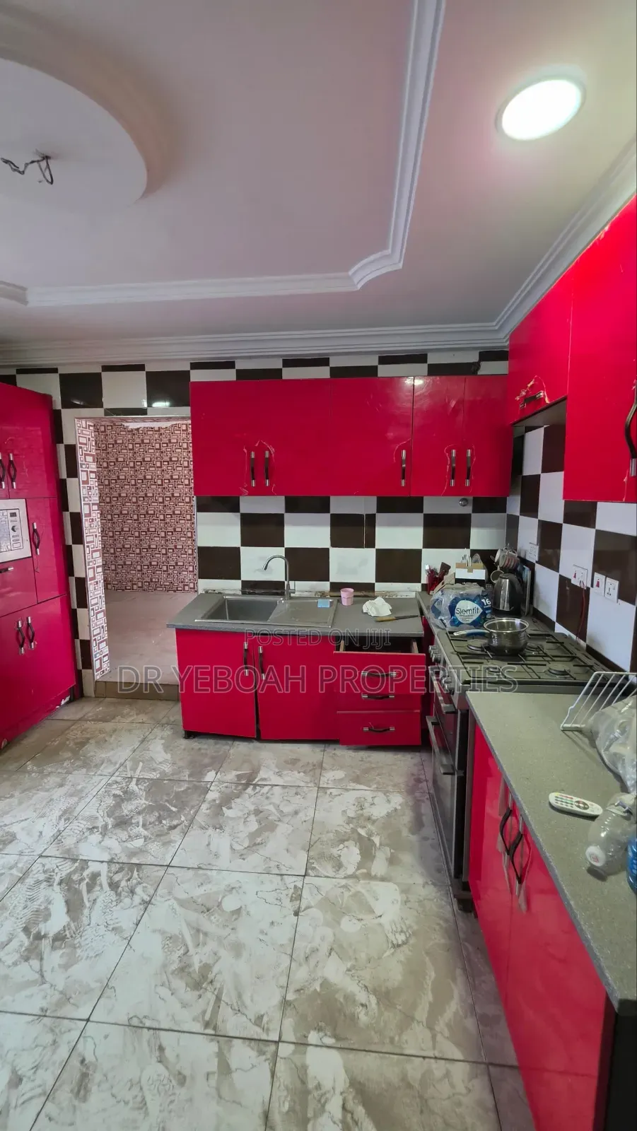 3bdrm Duplex in Spintex Com 18:-  3, Baatsona Total for rent