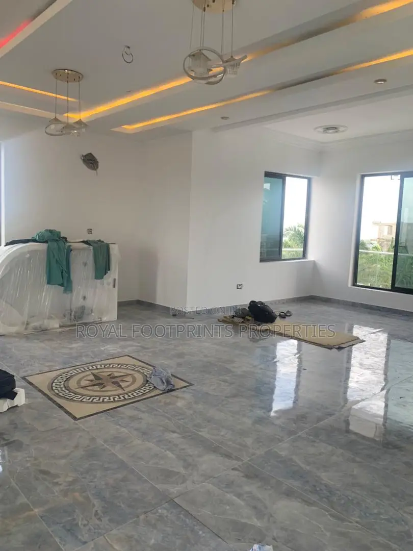 5bdrm House in Royal Footprints, Kwabenya for sale