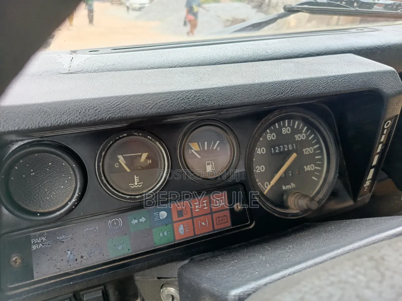 Land Rover Defender 1999 Gray