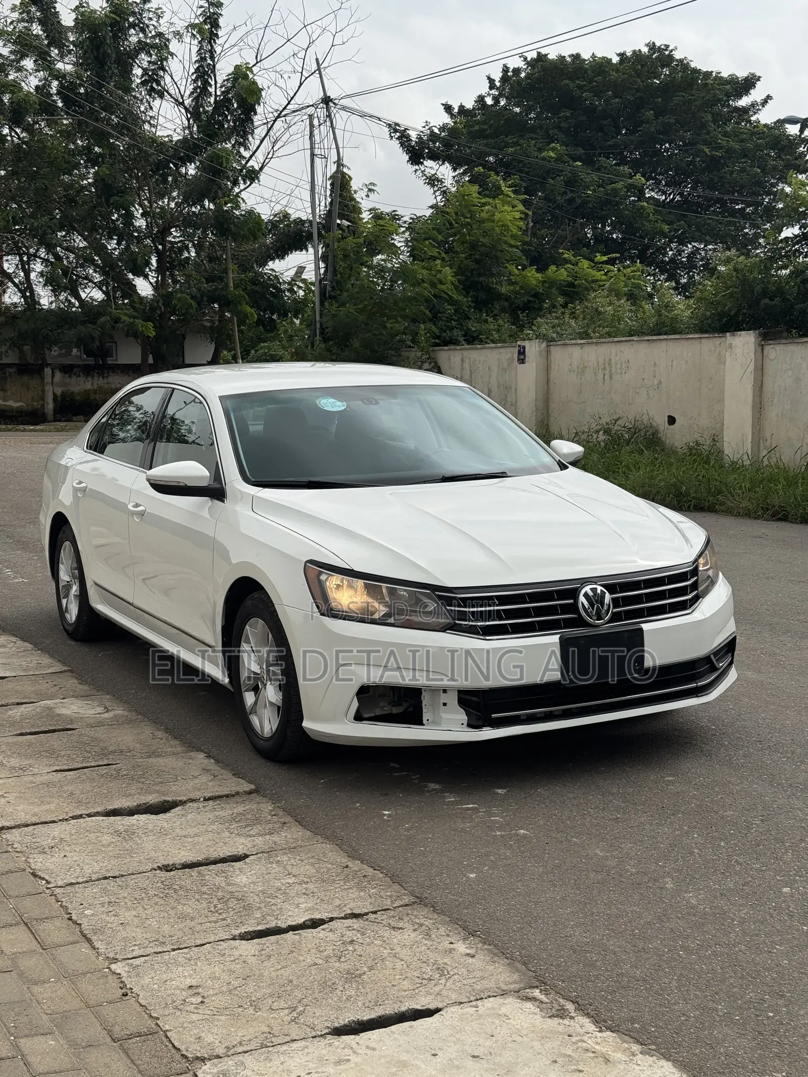 Volkswagen Passat 2016 White