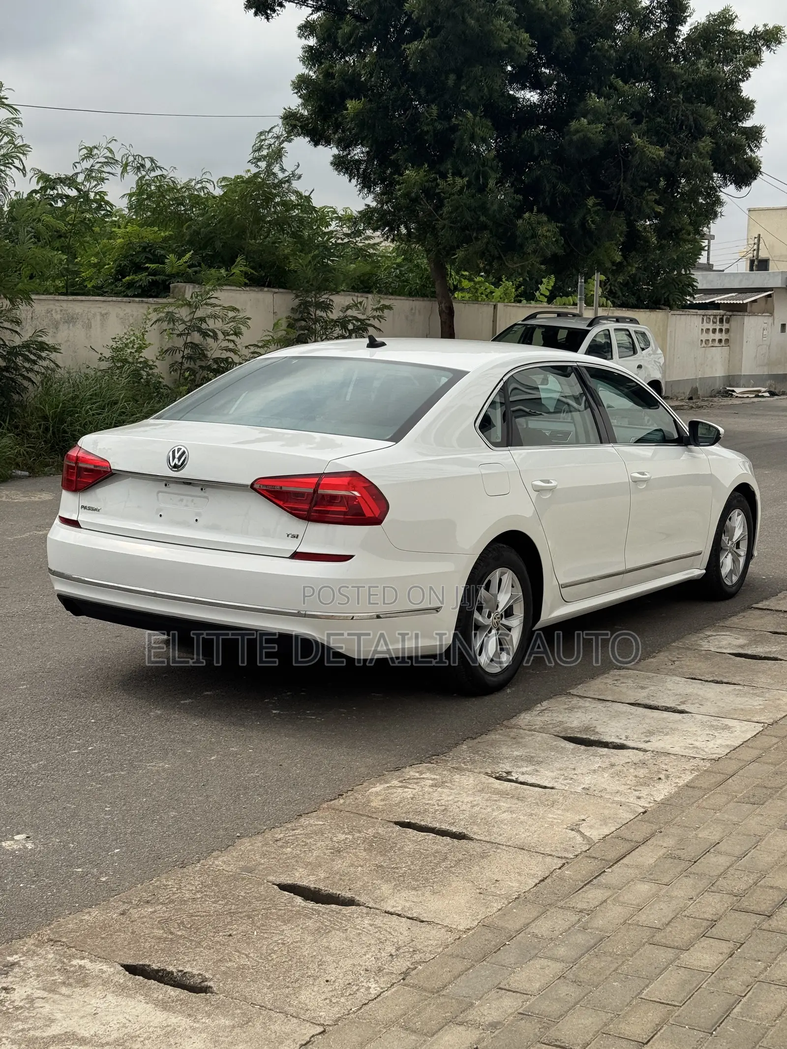 Volkswagen Passat 2016 White