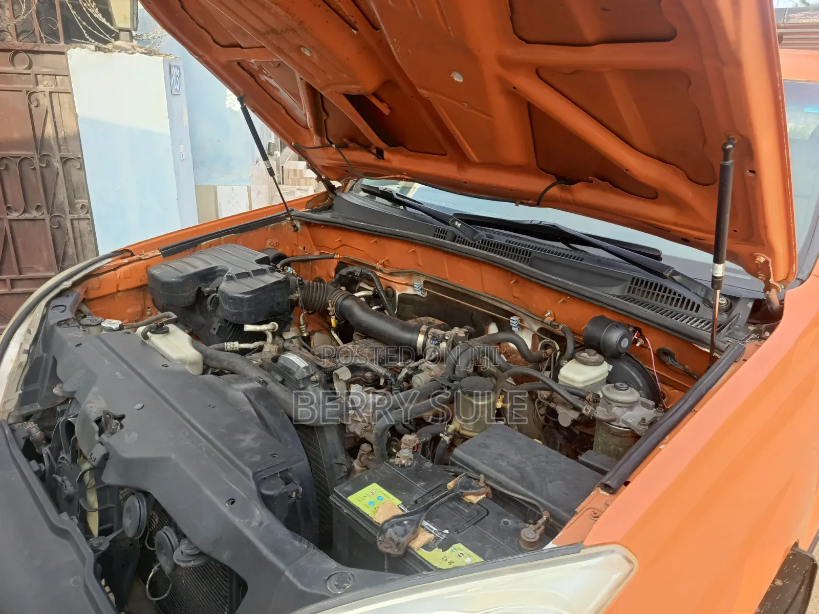Toyota Land Cruiser Prado 2009 Orange