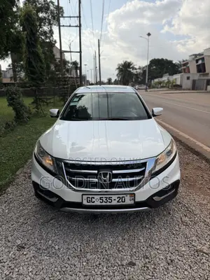 Honda Crosstour 2013 White
