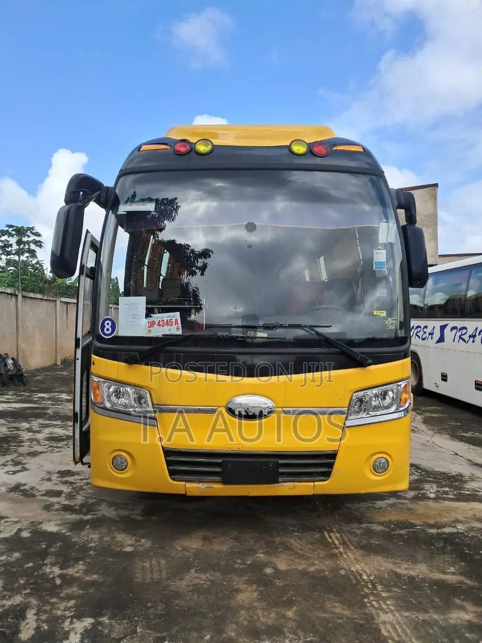 Kia Granbird 2013 Yellow