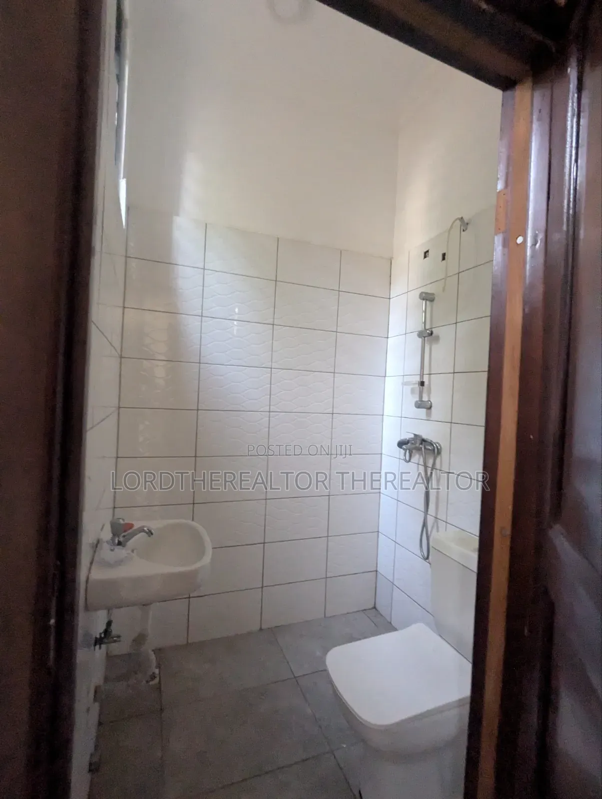 2bdrm Apartment in Pokuase for rent
