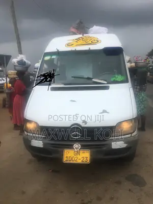 Mercedes-Benz Sprinter 2005 White