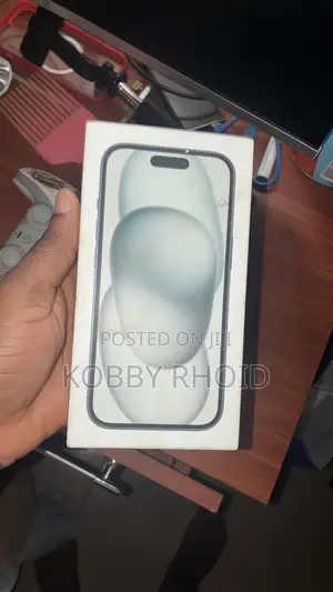 New Apple iPhone 15 128 GB Black
