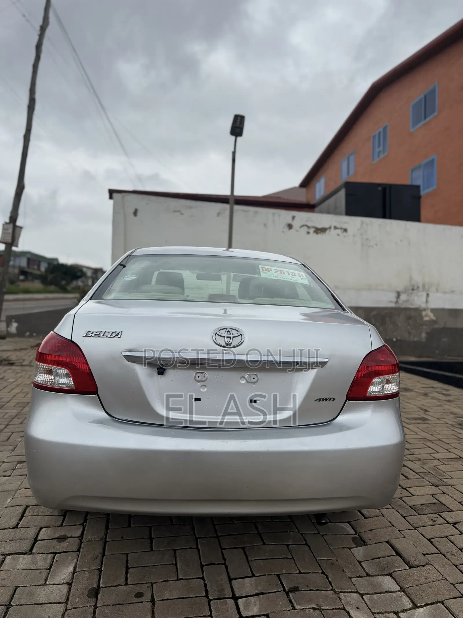 Toyota Belta 2010 Silver