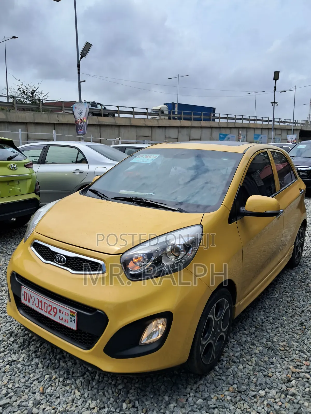 Kia Morning 2016 Yellow