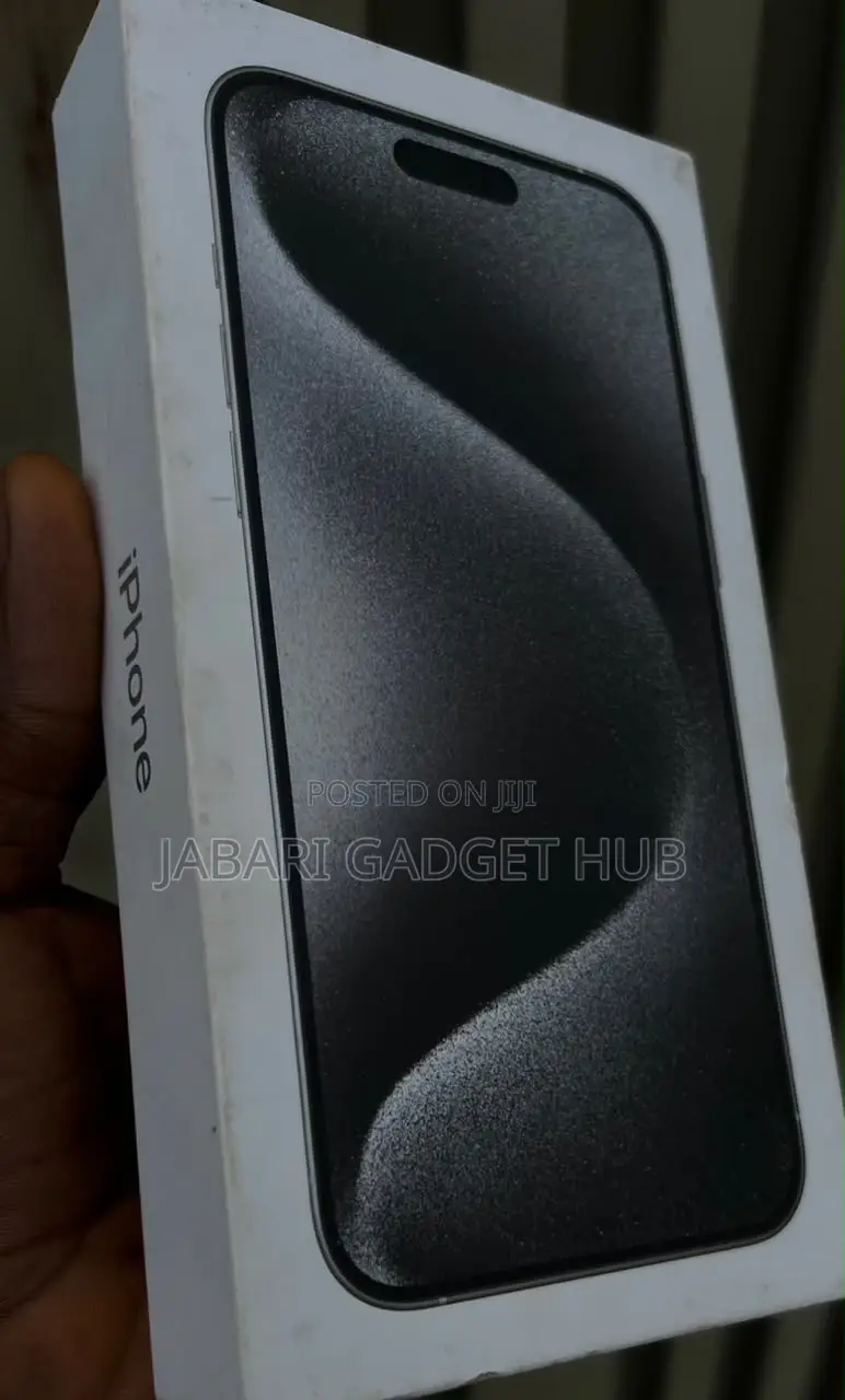 New Apple iPhone 15 Pro Max 256 GB White