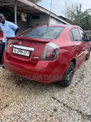 Nissan Sentra 2011 Red