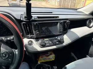 Toyota RAV4 2018 Silver