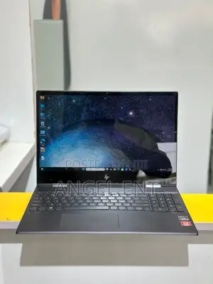 Laptop HP Envy 15 8GB AMD Ryzen 5 SSD 256GB