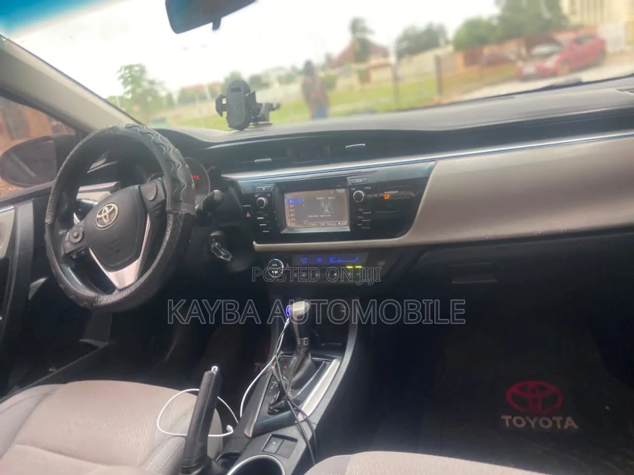 Toyota Corolla 2015 Red