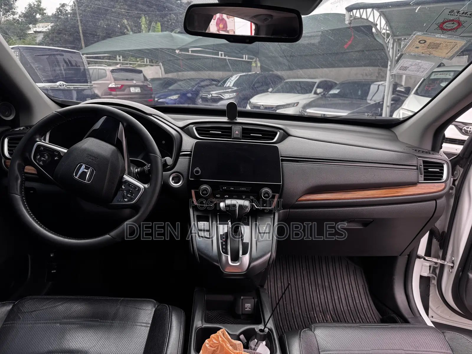 Honda CR-V Touring AWD 2019 White
