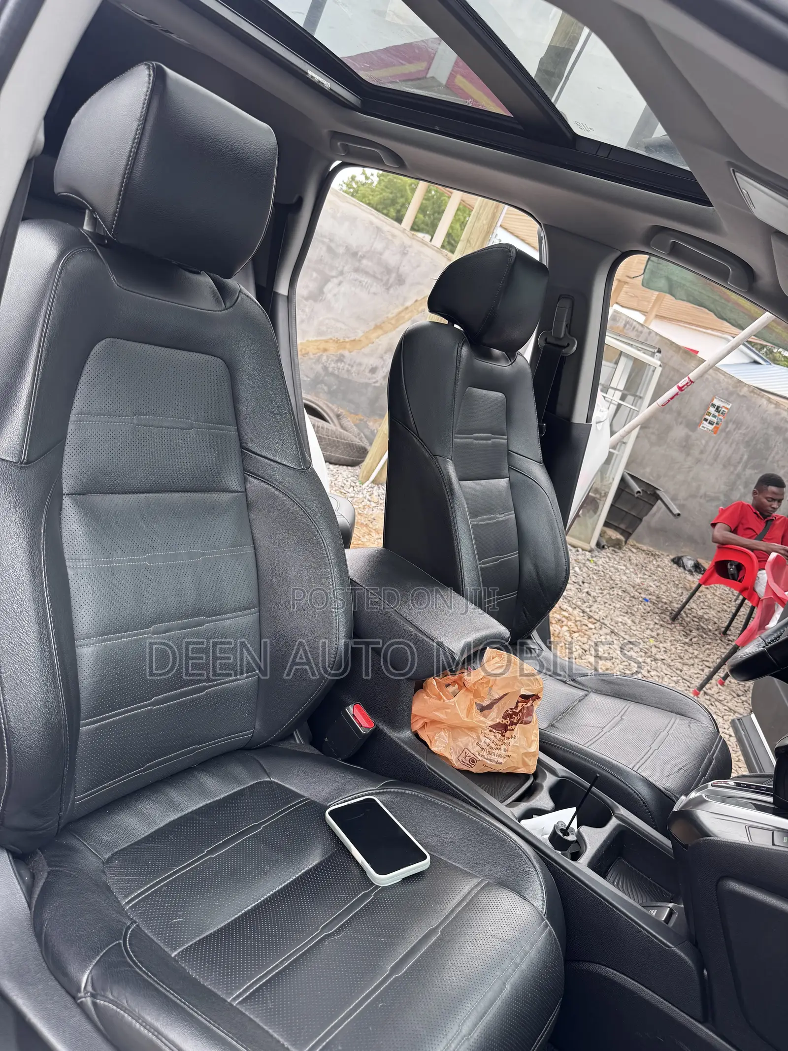 Honda CR-V Touring AWD 2019 White