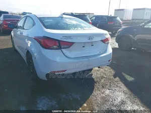 Hyundai Elantra 2015 White