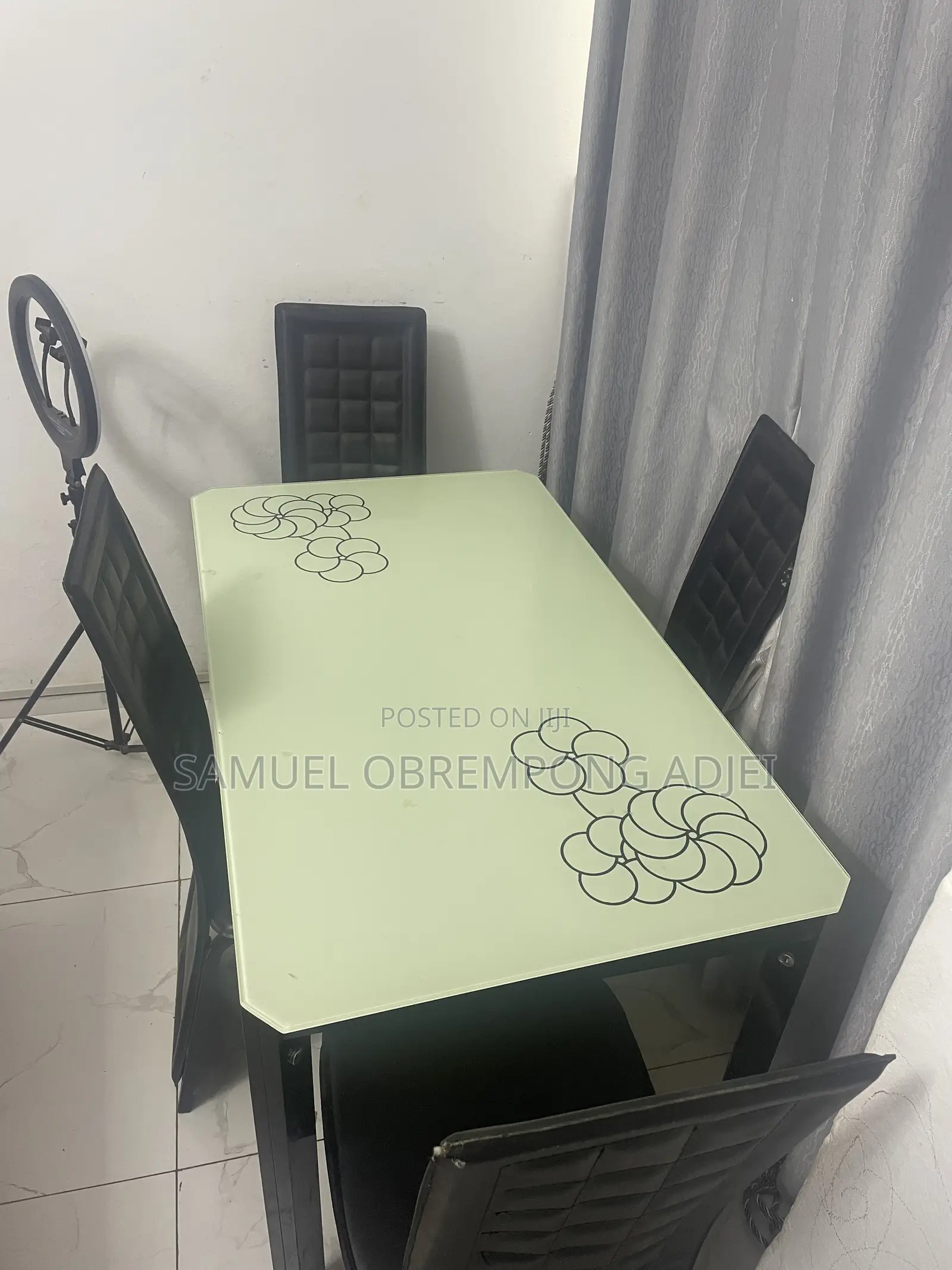 Dine Well on a Quality Dining Set